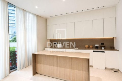 Apartment de 2 dormitorios en Opera District, UAE No. 221508 8