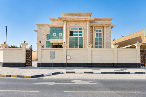 6 bedrooms Villa in Mughaidir, UAE No. 226410 3