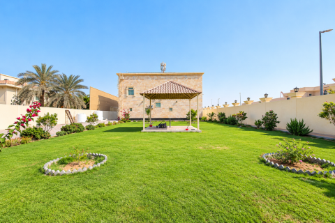 6 bedrooms Villa in Mughaidir, UAE No. 226410 24