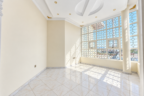 6 bedrooms Villa in Mughaidir, UAE No. 226410 14