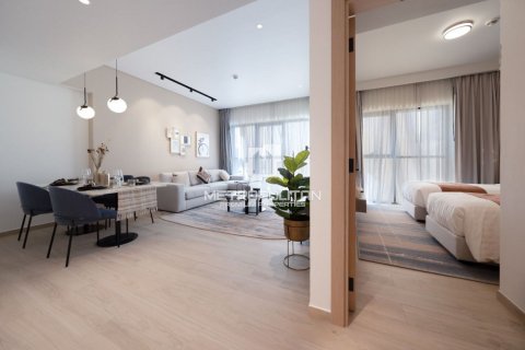 Квартира с 2 спальнями в Джумейра Вилладж Серкл, ОАЭ №128402 5