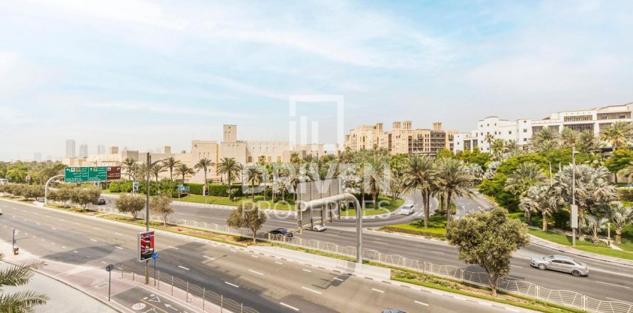 Apartment de 2 dormitorios en Umm Suqeim 3, UAE No. 218470