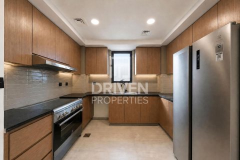4 غرف نوم فيلا في Damac Lagoons, الإمارات العربية المتحدة رقم 221502 17