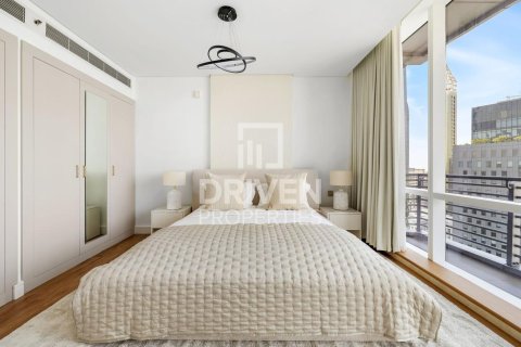 Studio Apartment in DIFC, UAE No. 212676 9