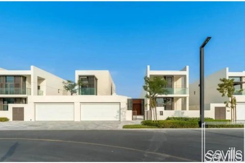 Villa de 6 dormitorios en District One, UAE No. 222595