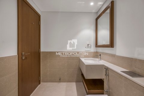 Квартира с 2 спальнями в EMAAR Beachfront, ОАЭ №62252 27