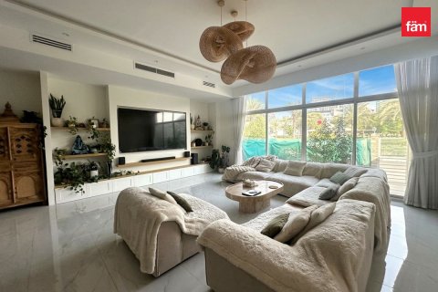 Villa de 2 chambres à Dubai, UAE No. 220185 8