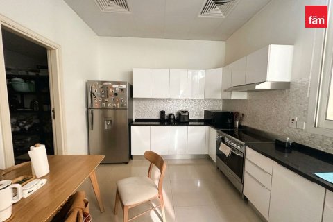 Villa de 2 chambres à Dubai, UAE No. 220185 9