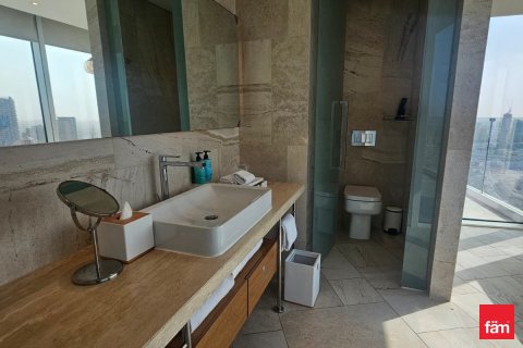 2 bedrooms Apartment in Dubai, UAE No. 134126 12