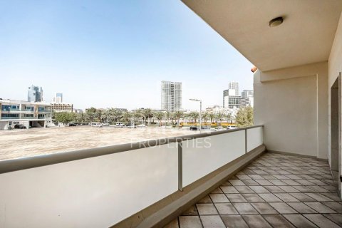Villa de 4 dormitorios en District 15, UAE No. 215087 27