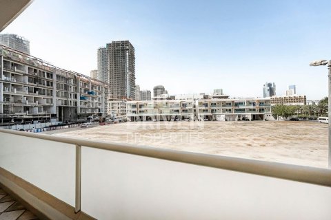 Villa de 4 dormitorios en District 15, UAE No. 215087 28