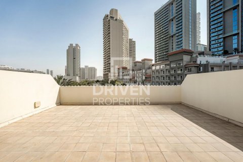 Villa de 4 dormitorios en District 15, UAE No. 215087 31