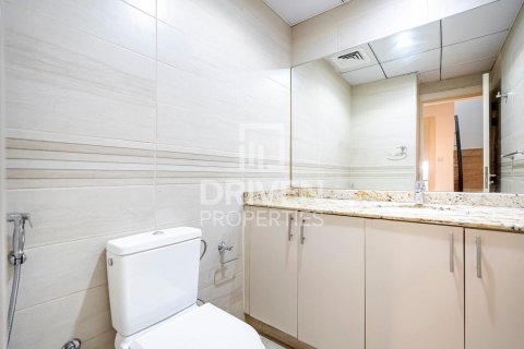 Villa de 4 dormitorios en District 15, UAE No. 215087 20