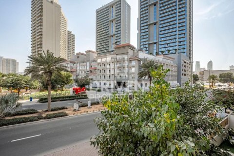 Villa de 4 dormitorios en District 15, UAE No. 215087 30