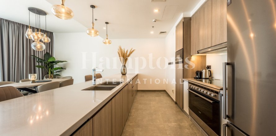 Apartment de 2 dormitorios en The Address Dubai Marina, UAE No. 152309