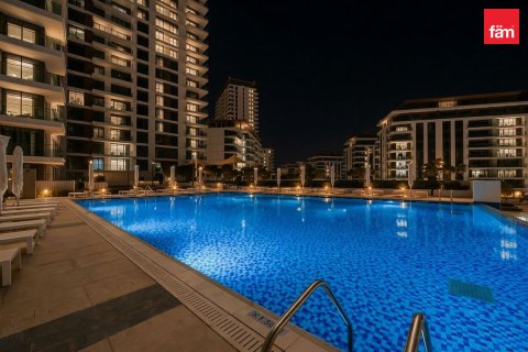 2 bedrooms Apartment in Dubai, UAE No. 163238