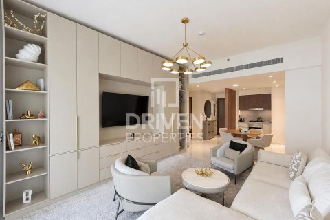 Apartment de 2 dormitorios en EMAAR Beachfront, UAE No. 212293 2