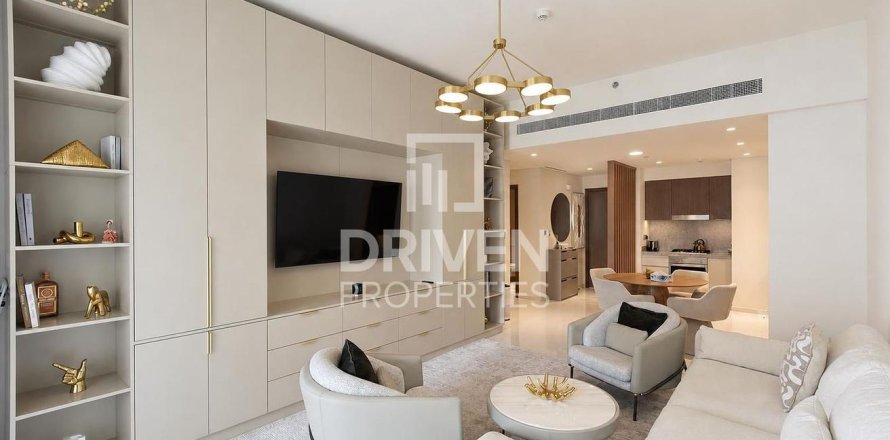 Apartment de 2 dormitorios en EMAAR Beachfront, UAE No. 212293