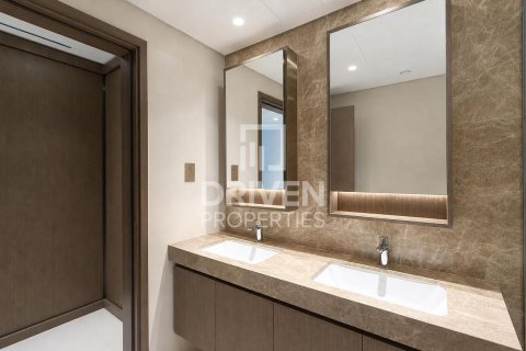 Apartment de 2 dormitorios en EMAAR Beachfront, UAE No. 212293 19