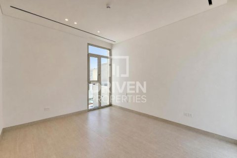 Villa de 5 dormitorios en Jumeirah Park, UAE No. 215098 10