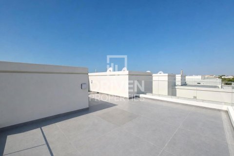 Villa de 5 dormitorios en Jumeirah Park, UAE No. 215098 28