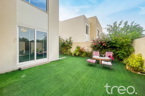 3 bedrooms Apartment in EMAAR South, UAE No. 220734