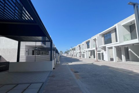 Villa de 4 dormitorios en Ras Al Khaimah, UAE No. 184163 4