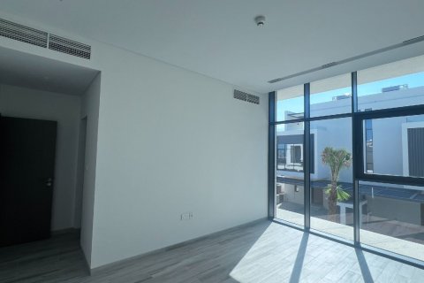 Villa de 4 dormitorios en Ras Al Khaimah, UAE No. 184163 11