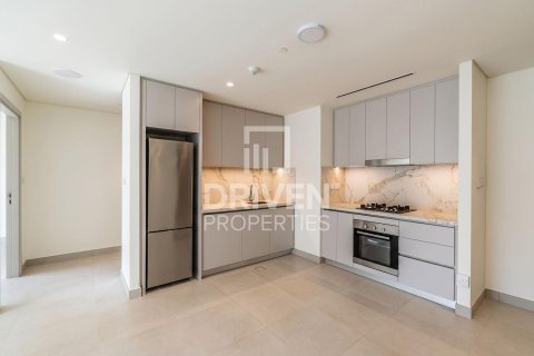 1 bedroom Apartment in EMAAR Beachfront, UAE No. 217843 3