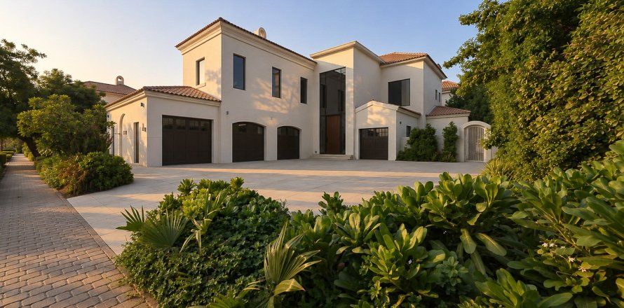 6 bedrooms Villa in Jumeirah Golf Estates, UAE No. 218774