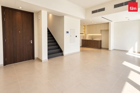 3 bedrooms Villa in Dubai, UAE No. 213332