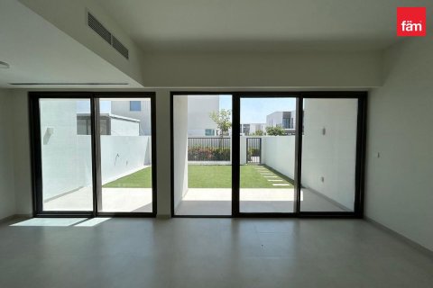 3 bedrooms Villa in Dubai, UAE No. 213332 8