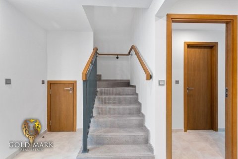 Townhouse de 4 dormitorios en Dubai Land, UAE No. 34076 8