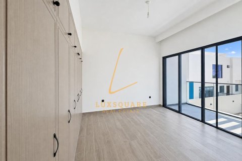 Вилла с 6 спальнями в Damac Lagoons, ОАЭ №216685 14