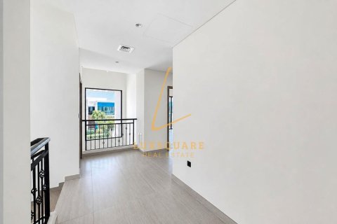 Вилла с 6 спальнями в Damac Lagoons, ОАЭ №216685 15