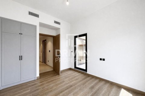 Townhouse de 4 dormitorios en Damac Lagoons, UAE No. 221410 11