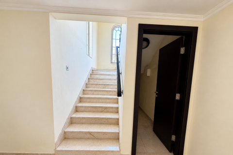 3 bedrooms Villa in Jumeirah Park, UAE No. 213001 4