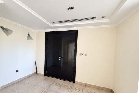 3 bedrooms Villa in Jumeirah Park, UAE No. 213001 5