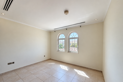3 bedrooms Villa in Jumeirah Park, UAE No. 213001 6