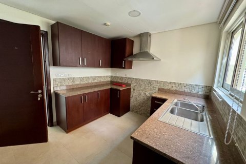 4 bedrooms Villa in Ras Al Khaimah, UAE No. 183694 6