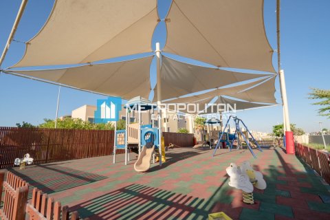 Вилла с 5 спальнями в Al Raha Gardens, ОАЭ №133886 6