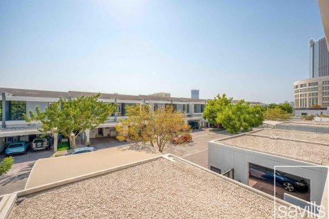 Villa de 3 chambres à Green Community Motor City, UAE No. 211040 3