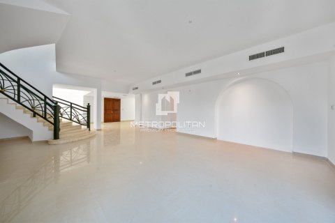 5 bedrooms Villa in Falcon City of Wonders, UAE No. 129570 12