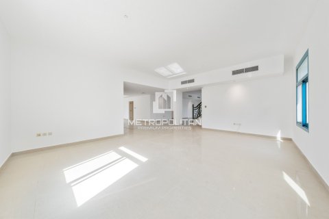 5 bedrooms Villa in Falcon City of Wonders, UAE No. 129570 6