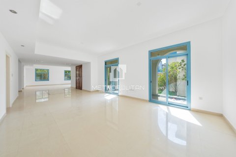 5 bedrooms Villa in Falcon City of Wonders, UAE No. 129570 9