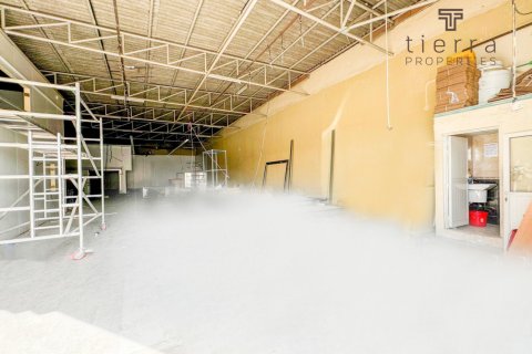427.4m² Warehouse in Al Quoz, UAE No. 47687 4