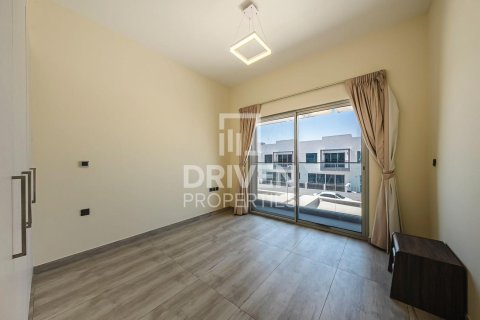 4 bedrooms Townhouse in Murooj Al Furjan, UAE No. 218616 8