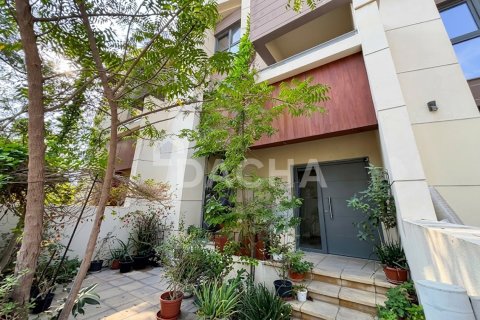 4 bedrooms Villa in Jumeirah Village Circle, UAE No. 167674 3