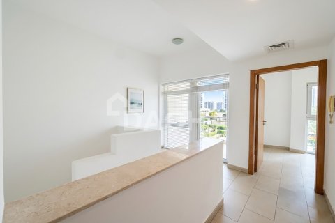 4 bedrooms Villa in Jumeirah Village Circle, UAE No. 167674 6