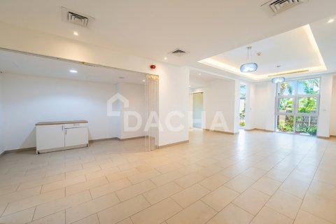 4 bedrooms Villa in Jumeirah Village Circle, UAE No. 167674 4